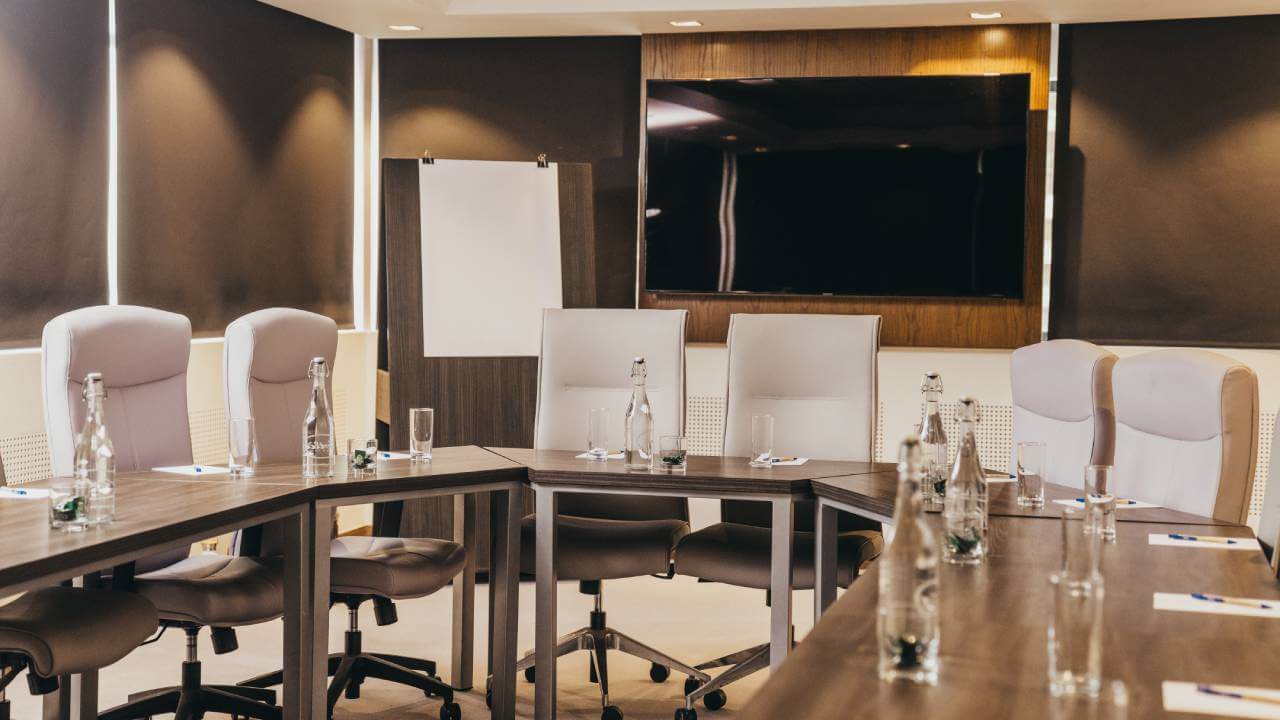 voila hotel meeting room facilities